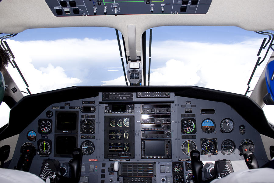 pc-12-cockpit-paul-job.jpg